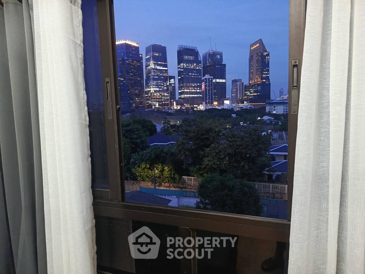 รูป คอนโด 2-ห้องนอน ที่ ลุมพินี เพลส สวนพลู สาทร ใกล้ MRT ลุมพินี (ID 2379587) - รูปที่ 5/8