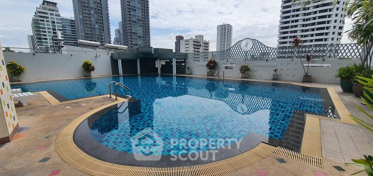 รูป คอนโด 2-ห้องนอน ที่ ฟิฟตี้ฟิฟท์ ทาวเวอร์ คอนโดมิเนียม ใกล้ BTS ทองหล่อ (ID 512248) - รูปที่ 29/33