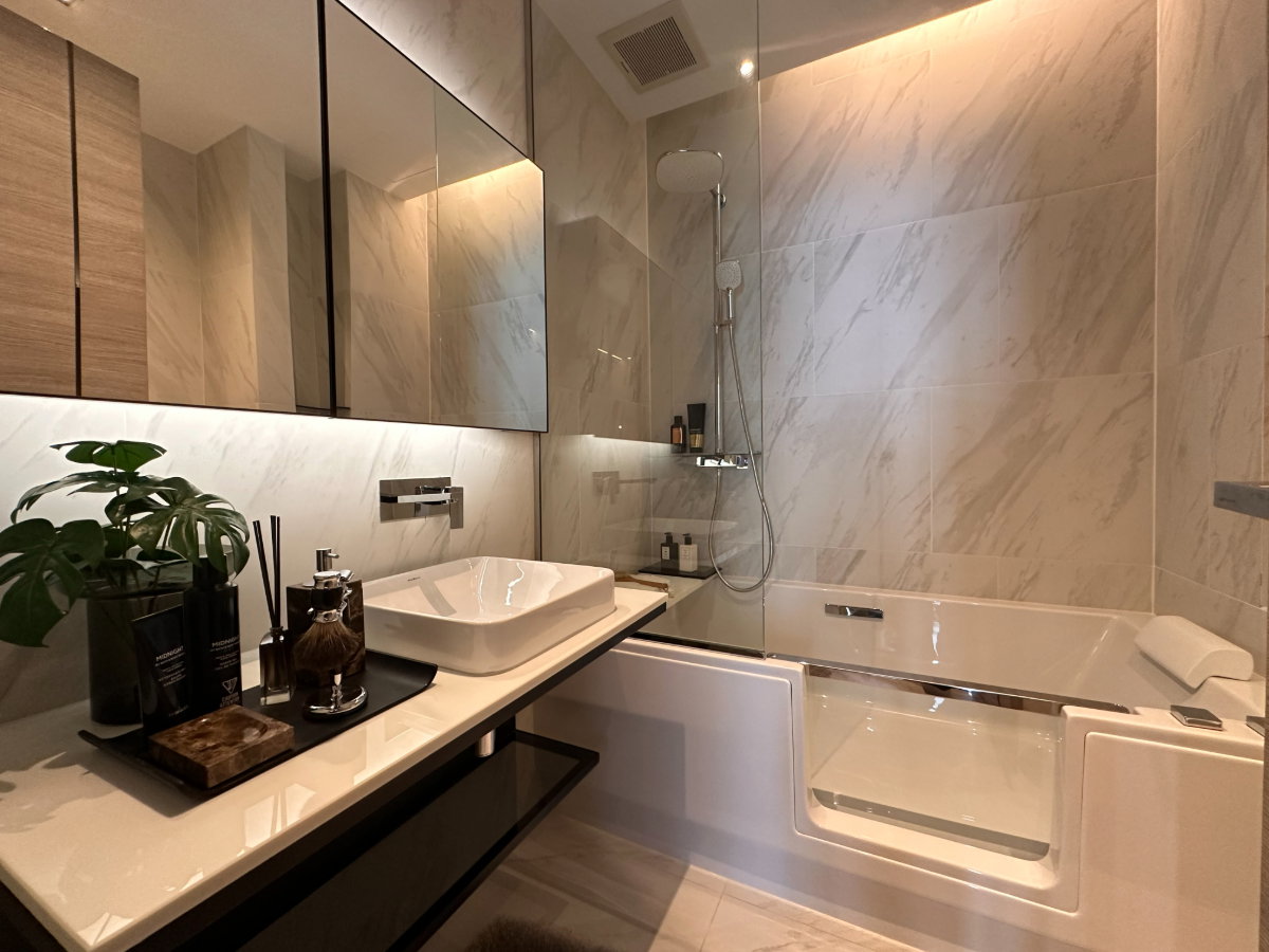 รูป 🔥Hot Deal🔥 𝐓𝐡𝐞 𝐑𝐨𝐨𝐦 สุขุมวิท 𝟑𝟖 คอนโดกลางสุขุมวิท 1 ห้องนอน พร้อมเข้าอยู่ เพียง 7.5 ลบ.* - รูปที่ 2/14