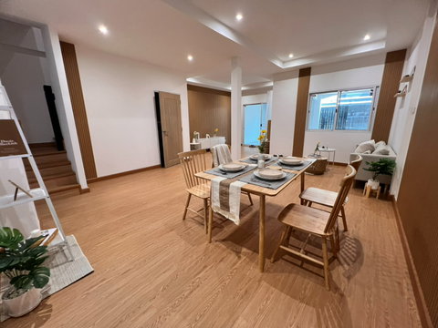Townhouse for sale : Soi Charan Sanitwong 35, Size 22.6 sq.wah, usable area 160 sq.m. 3 bedrooms 2 bathrooms, Fully furnished