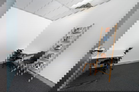 All-inclusive access to professional office space for 2 persons in Regus PKCD Building