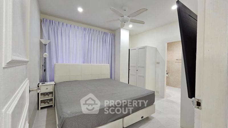 picture 2-BR Condo at Nordic Residence close to Phratamnak (ID 1531310) - 2/17