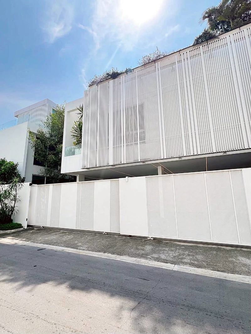 บ้านเดี่ยวให้เช่า : ให้เช่าบ้านเดี่ยว 📍 Vive Ekkamai Ramintra 📍 ขนาด 801 ตรม ราคาเช่า 400,000/ month