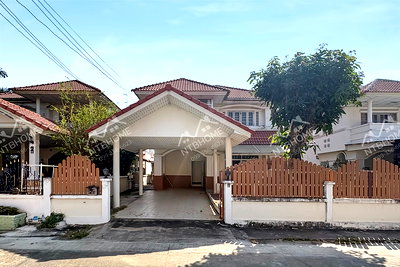 บ้านเดี่ยว รพ.กรุงไทย เวสเทิร์น : พัชราพรรณ บางบัวทอง ถนนบางกรวย – ไทรน้อย (ซอยโรงหมี่) ต่อเติมครบ ทำเลดี