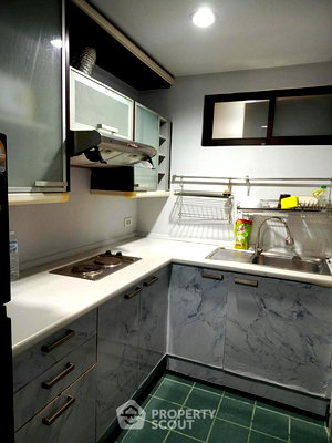 เช่าคอนโด สวนลุมพินี : คอนโด 2-ห้องนอน ที่ ลุมพินี เพลส สวนพลู สาทร ใกล้ MRT ลุมพินี (ID 2379587)