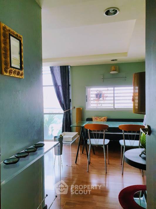 picture 2-BR Condo at The Kris Extra 5 near MRT Sutthisan (ID 392453) - 3/7