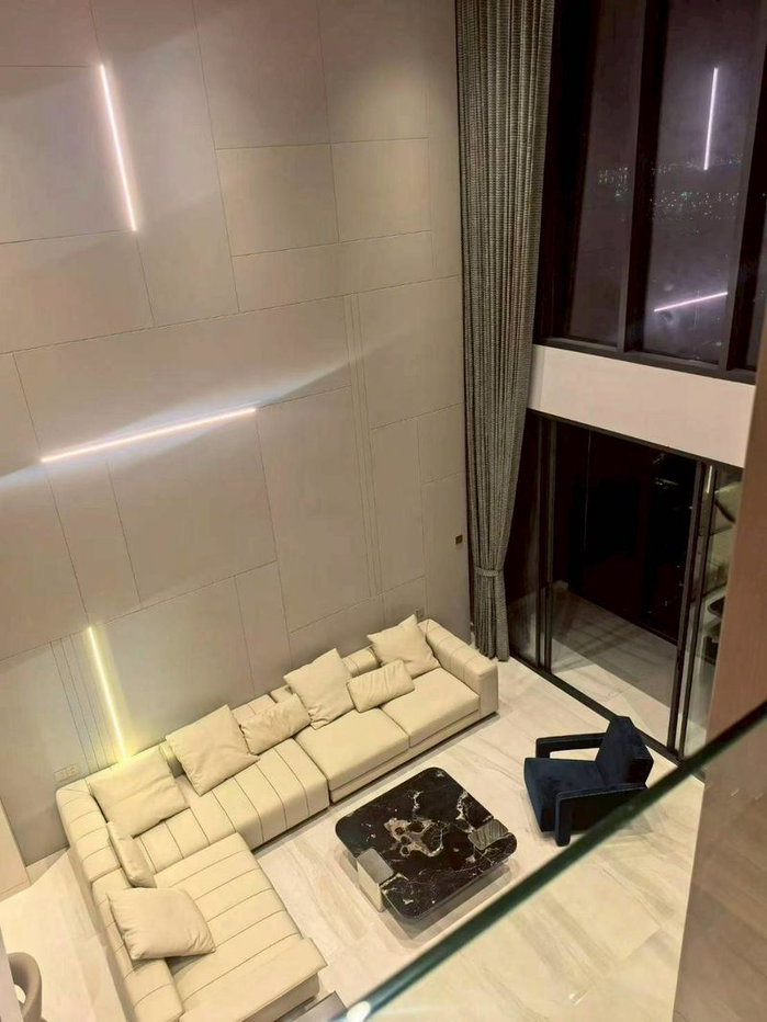 รูป For rent 🏢Duplex  Luxury Condo 📍Supalai Icon Sindhorn 📍 Rent Prices 250,000 / month. - รูปที่ 3/8