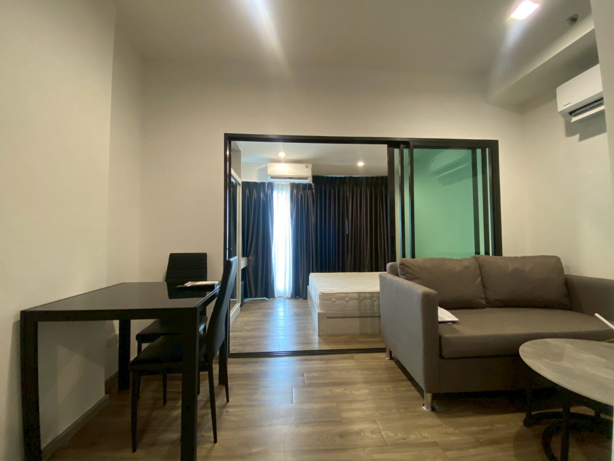 รูป 0เมตรติดรถไฟฟ้า ด่วน ให้เช่า Rich Park Terminal @พหลฯ59 สะดวก เฟอร์ใหม่ เครื่องใช้ไฟฟ้าครบ พร้อมอยู่ - รูปที่ 3/7