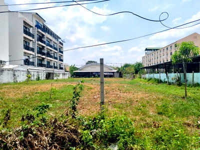 ที่ดิน รังสิต : ที่ดินเปล่า ทำเลดี ถมแล้ว หน้ามหาวิทยาลังรังสิต เนื้อที่ 250 ตารางวา ตำบลหลักหก อำเภอเมืองปทุมธานี จังหวัดปทุมธานี   