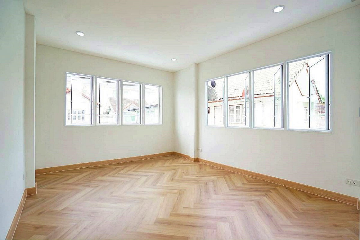 รูป บ้านสวย ทำเลดี พระราม 2 #หมู่บ้านวรการ  บ้านเดี่ยว 4 ห้องนอน  รีโนเวทใหม่   ใกล้เซ็นทรัล พระราม 2 - รูปที่ 17/25