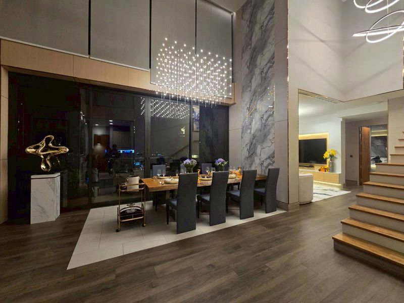 รูป 💎Penthouse Duplex ที่ดีที่สุดย่าน พระราม9 - อโศก  📍  The Esse At Singha Complex  📍  Rent Prices   600,000/ month.  - รูปที่ 5/20