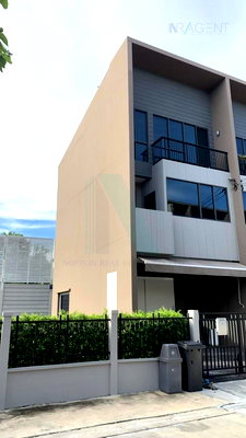 Home office for rent Bangkok : 📌 For Rent 3-story Home office BAAN KLANG MUANG LADPRAO-SERITHAI 3 bedroom 3 bathroom