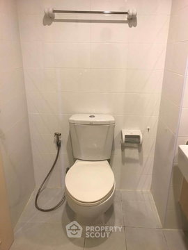 1-BR Condo at Casa Condo Ratchada- Ratchaphruek near BTS Talat Phlu (ID 631093)