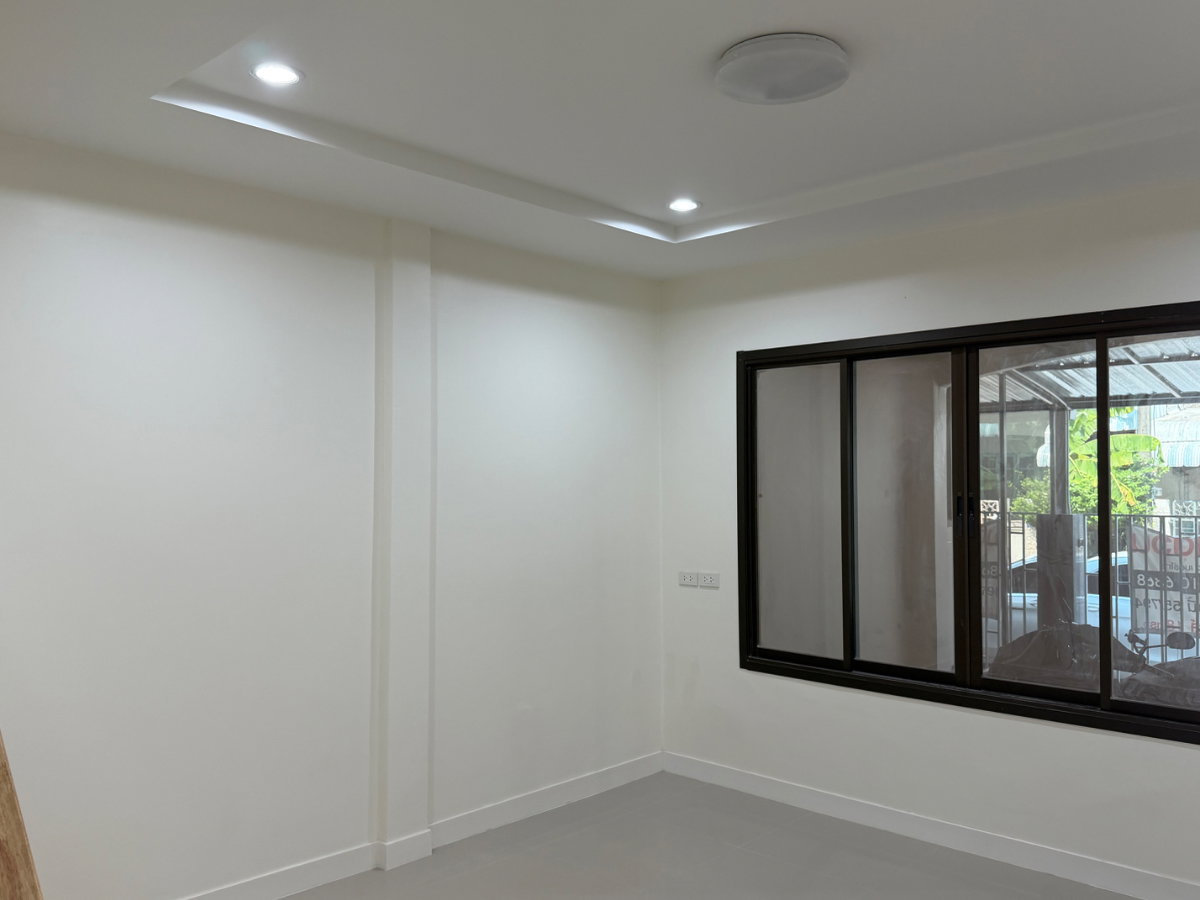 รูป ขาย ทาวเฮ้าท์  2 ชั้น รีโนเวทใหม่ทั้งหลัง  ขนาดพื้นที่ 18 ตรว.  หมู่บ้าน ปาริชาต ถนน 345 บางคูวัด จ.ปทุมธานี  ราคา 1.7 ล้าน บาท โทร.081-9106368 - รูปที่ 24/43