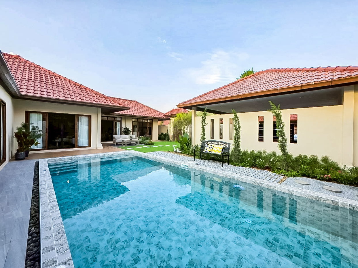รูป 4 Bedroom Pool Villa for Rent in Huai Yai - รูปที่ 1/23