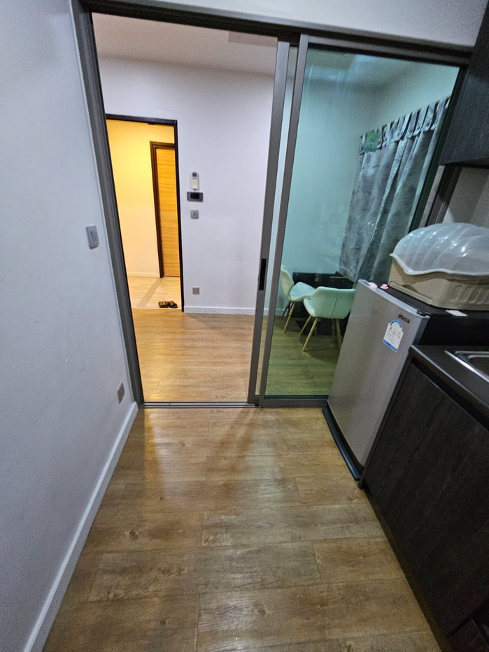 รูป เอ​ส​ต้า​ ขอคนพักไว​ ใกล้​รถไฟฟ้า​บีทีเอส​สถานี​สายหยุด​ - รูปที่ 4/17