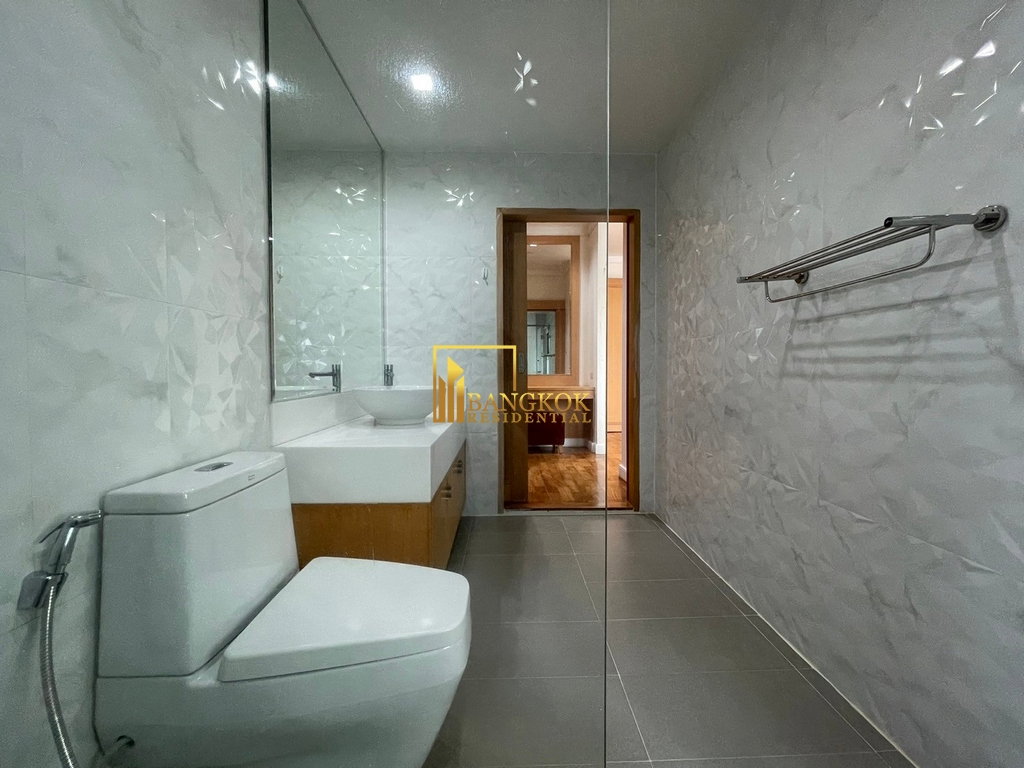 picture Impressive 3 Bedroom Duplex Apartment in Phrom Phong Area - BR0235AP - 25/60