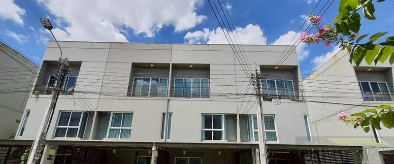 รูป ขายทาวน์โฮม 3 ชั้น Patio แจ้งวัฒนะ ราคาถูกมาก เนื้อที่ 18.8 ตรว 3นอน 3น้ำ หน้าบ้านหัน ทิศเหนือ บ้านเย็นสบาย ไม่ร้อนแดดตลอดทั้งวัน - รูปที่ 8/8
