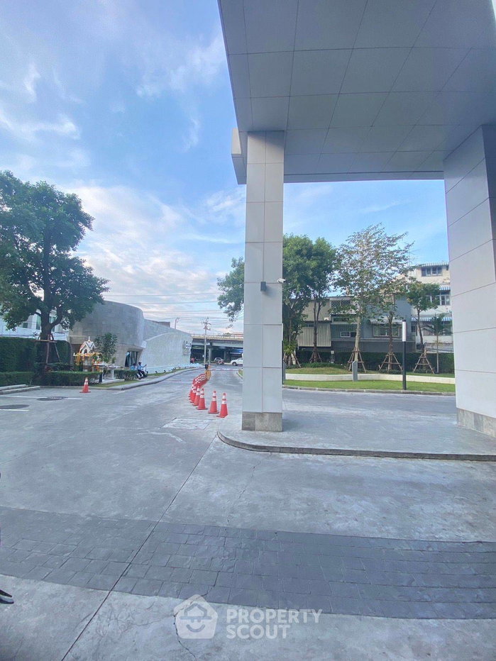 picture 1-BR Condo at Ideo Thaphra Interchange near MRT Tha Phra (ID 1394152) - 16/27