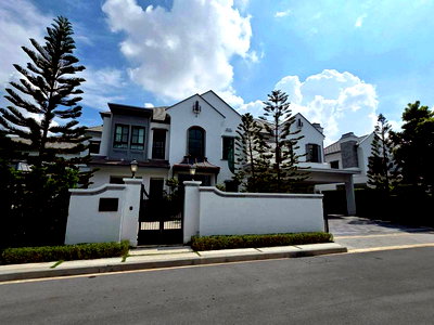 เช่าบ้านเดี่ยว สนามบินสุวรรณภูมิ : ให้เช่าบ้านเดี่ยว  📍 Nantawan Rama9-Krungthep   📍 ขนาด 450 ตรม ราคาเช่า  490,000/ month 