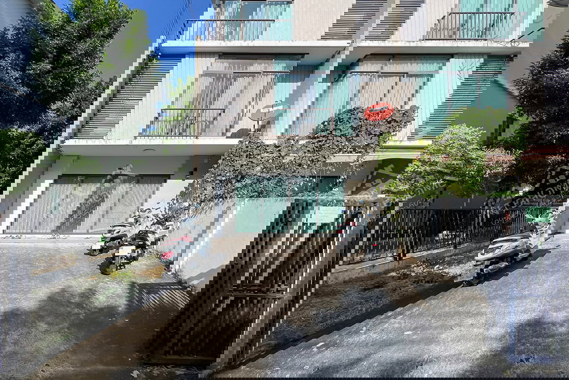 รูป ทาวน์โฮม 3 ชั้น พฤกษาวิลล์ 65/2 ศรีสมาน 31.2 วา ทำเลต้นโครงการ ขายขาดทุน!! ราคาเท่าแปลงกลาง - รูปที่ 2/9