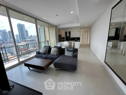 รูปภาพ 2-BR Condo at Royce Private Residences near MRT Sukhumvit (ID 2781228)