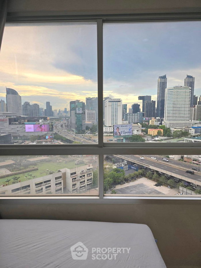 รูป คอนโด 1-ห้องนอน ที่ ลุมพินี พาร์ค พระราม 9 รัชดา ใกล้ MRT พระราม 9 (ID 2089338) - รูปที่ 6/11