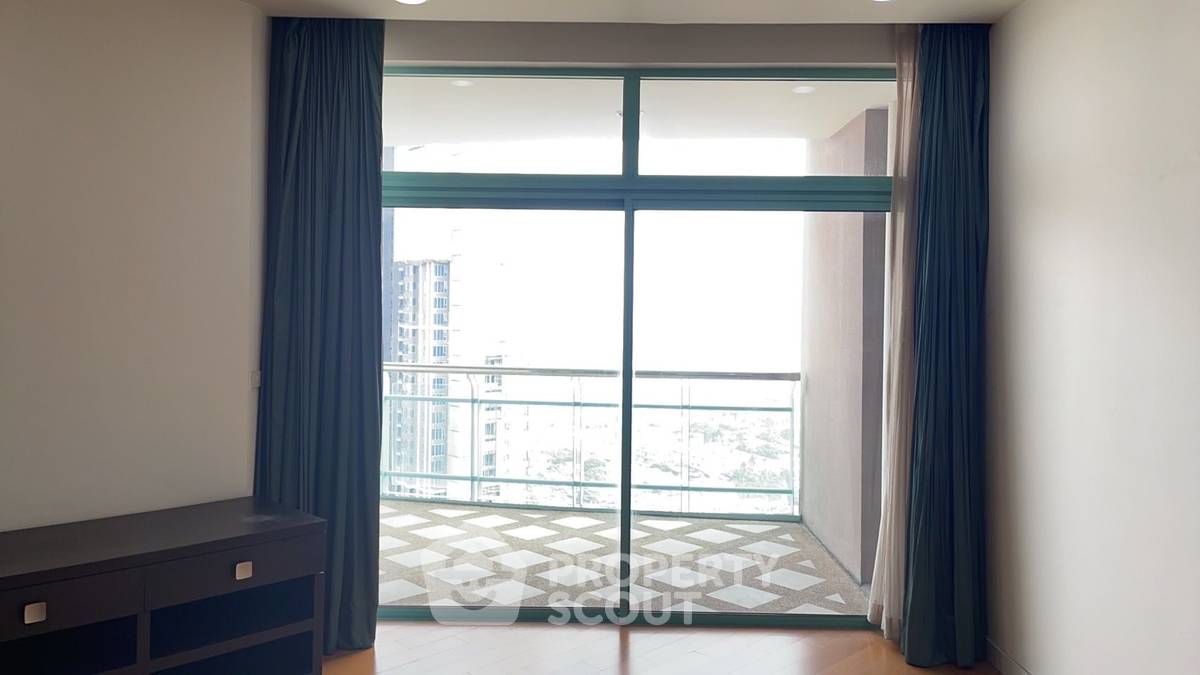 รูป คอนโด 2-ห้องนอน ที่ ชาเทรียม ริเวอร์ไซด์ คอนโดมิเนียม ใกล้ BTS สะพานตากสิน (ID 2004266) - รูปที่ 12/32