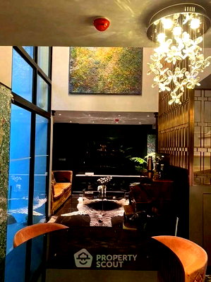 Condos for sale BTS Chit Lom : 3-BR Condo at Na Vara Residence near BTS Chit Lom (ID 2781263)