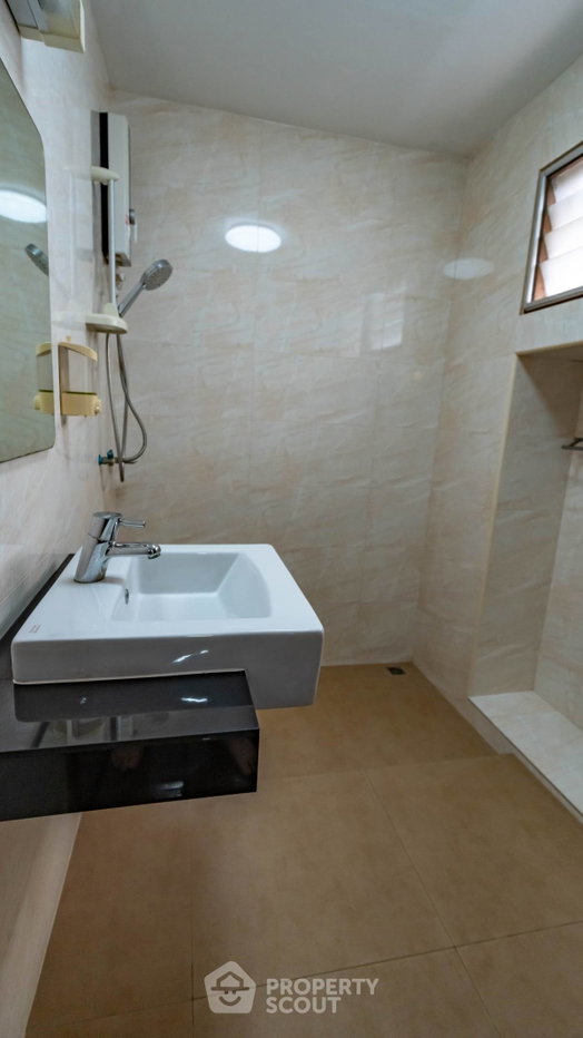 รูป ทาวน์เฮาท์ 5-ห้องนอน ที่ เอกมัย วิลล่า ใกล้ ARL รามคำแหง (ID 515390) - รูปที่ 9/19
