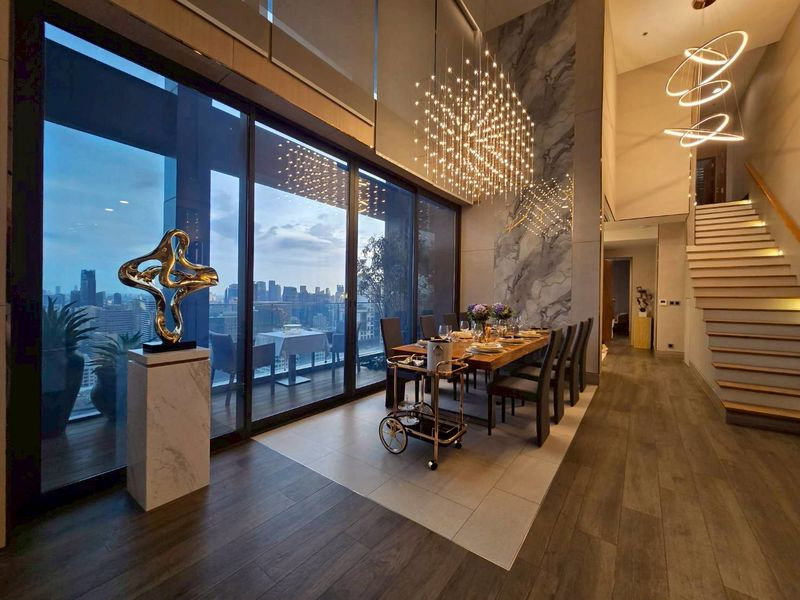 รูป 💎Penthouse Duplex ที่ดีที่สุดย่าน พระราม9 - อโศก  📍  The Esse At Singha Complex  📍  Rent Prices   600,000/ month.  - รูปที่ 8/20