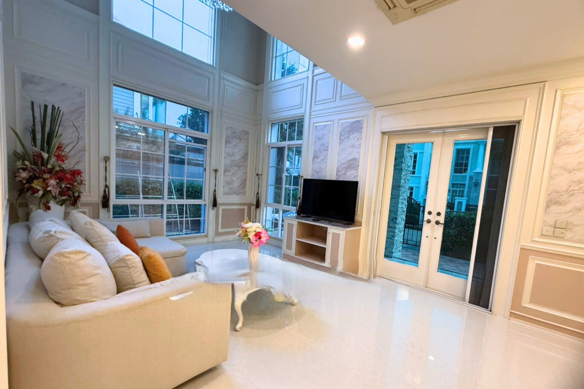 picture MN05087 - Narasiri Bangna : MegaBangna  - 8/15