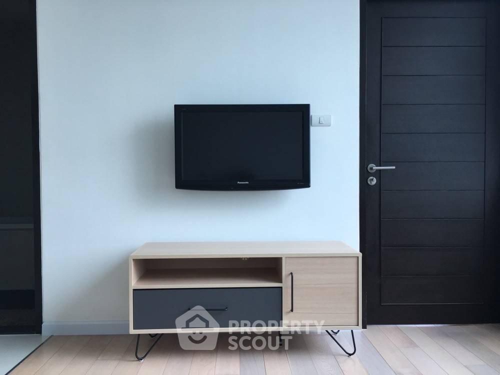 รูป คอนโด 1-ห้องนอน ที่ เอท ทองหล่อ เรสซิเดนส์ซ คอนโดมิเนียม ใกล้ BTS ทองหล่อ (ID 384798) - รูปที่ 4/5