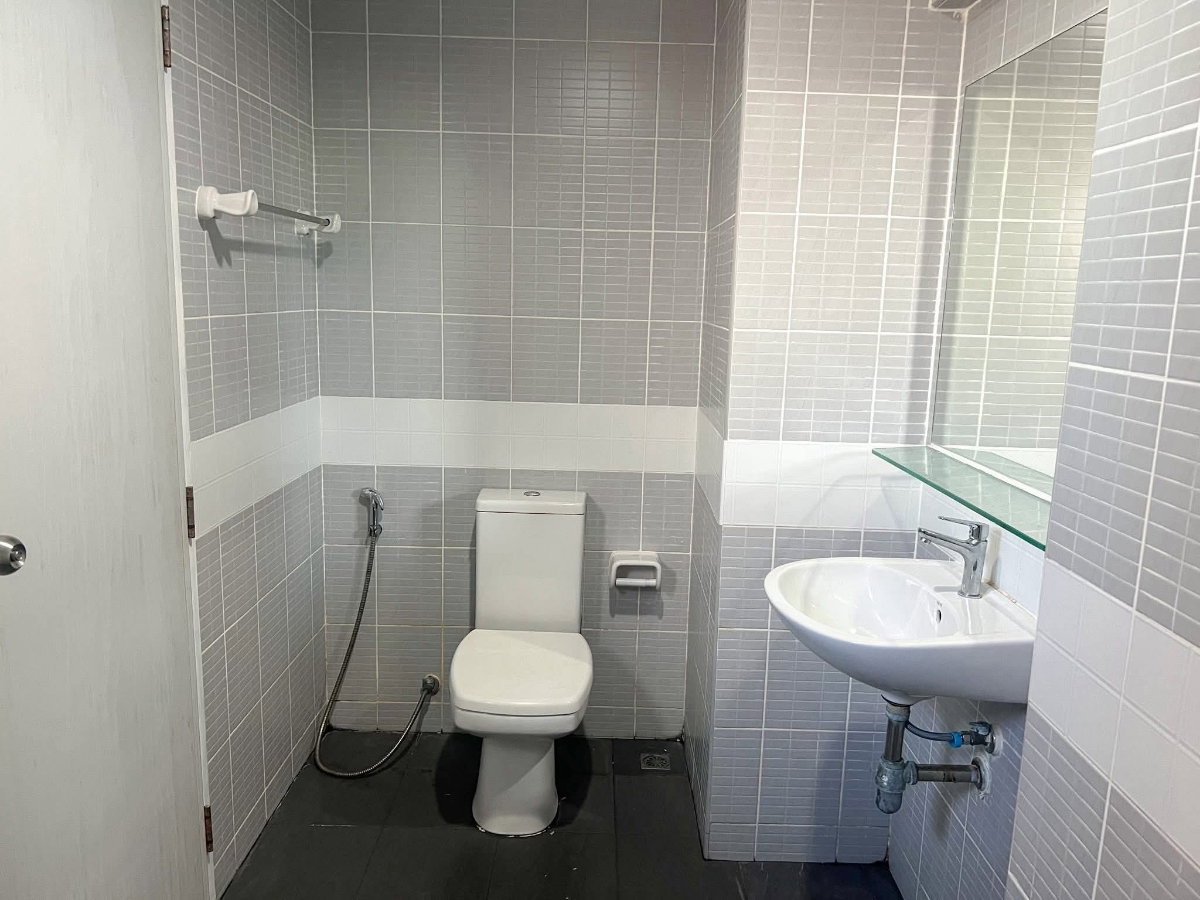 รูป ปรัชญา เพลส 1 ห้วยขวาง | ลดเหลือ 11,500/เดือน ห้องใหญ่ 35 ตร.ม. ใกล้ MRT + ของครบ พร้อมอยู่ 🔥 - รูปที่ 10/10