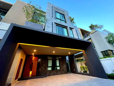 เช่าบ้านเดี่ยว วิทยาลัยดุสิตธานี : ให้เช่าบ้านเดี่ยว 3 ชั้น โครงการ เดอะ มาสเตอร์ สุขุมวิท - อ่อนนุช ซอยอ่อนนุช 17 พร้อมอยู่ (N.2059)