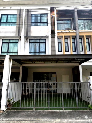 โฮมออฟฟิศ ถนนเทพรักษ์ : ขายทาวน์โฮม 3 ชั้น พาทิโอ วัชรพล-รามอินทรา เหมาะสำหรับอยู่อาศัย หรือทำโฮมออฟฟิศ (N.2061)