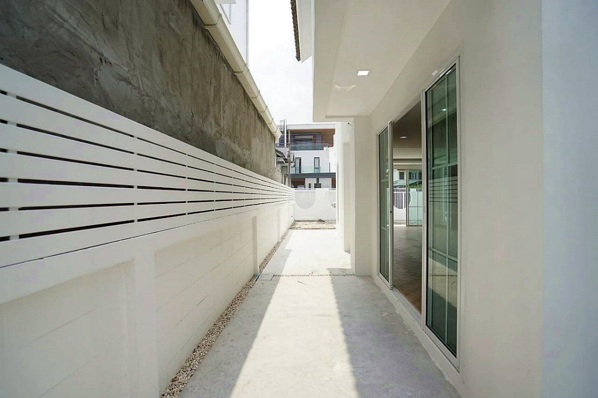 รูป บ้านสวย ทำเลดี พระราม 2 #หมู่บ้านวรการ บ้านเดี่ยว 4 ห้องนอน รีโนเวทใหม่ ใกล้เซ็นทรัล พระราม 2 - รูปที่ 25/25