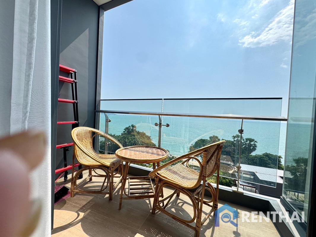 รูป ขายด่วน Arom Wongamat 1 ห้องนอน วิวทะเลตรง มีห้องเดียว ราคาดีที่สุด - รูปที่ 4/25
