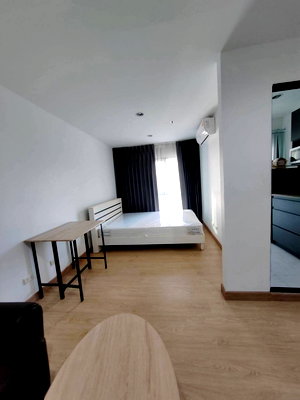 ขายคอนโด : ขาย คอนโดรีเจ้นท์โฮม 18 แจ้งวัฒนะ(Regent Home 18) ห้อวสวยมาก  ติดรถไฟฟ้า สองสาย ตึก E ชั้น3 ราคา 1.67 ล้านบาท