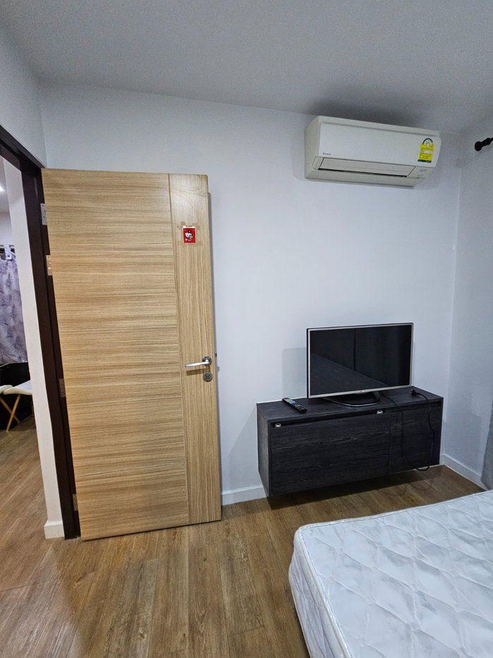 รูป เอ​ส​ต้า​ ขอคนพักไว​ ใกล้​รถไฟฟ้า​บีทีเอส​สถานี​สายหยุด​ - รูปที่ 13/17