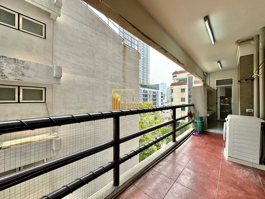 รูป Spacious 4 Bedroom Penthouse Apartment in Sukhumvit 7 - BR0669AP - รูปที่ 41/58