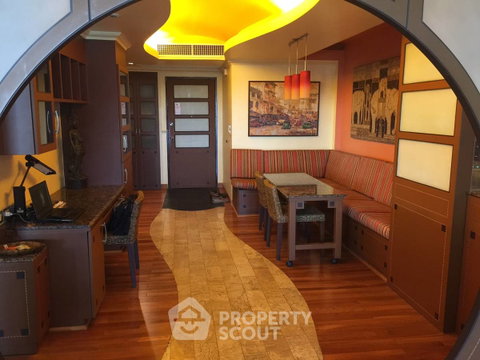 1-BR Condo at Lake Avenue Sukhumvit 16 near BTS Asok (ID 510661)