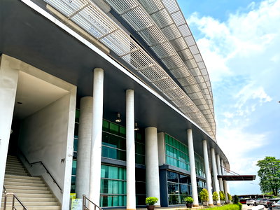 เช่าสำนักงาน สนามบินสุวรรณภูมิ : พื้นที่สำนักงานส่วนตัวสำหรับ 2 คนที่  HQ OSC Building