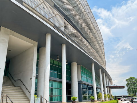 พื้นที่สำนักงานส่วนตัวสำหรับ 2 คนที่  HQ OSC Building
