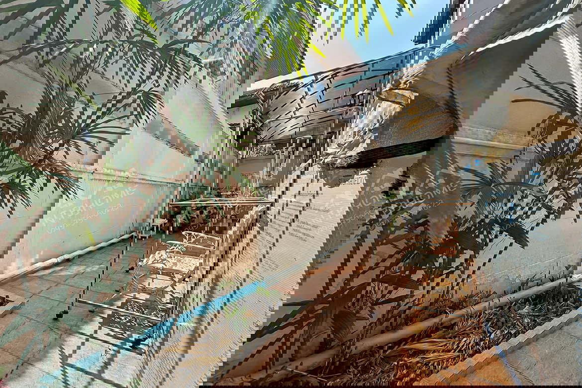 รูป หมู่บ้านพงษ์ศิริชัย พุทธมณฑลสาย 3 ต่อเติมครบพร้อมอยู่ ทำเลดีติดถนนใหญ่ - รูปที่ 4/15