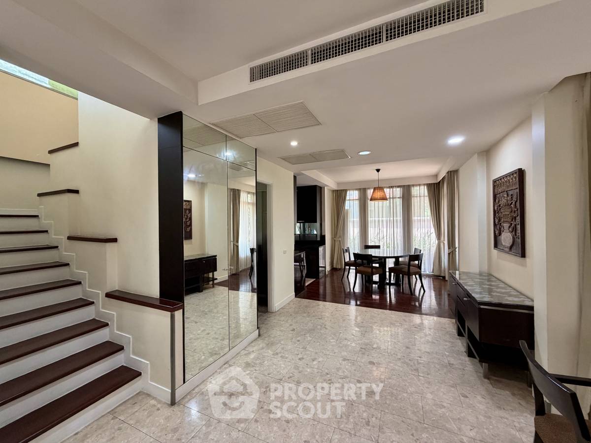 รูป บ้าน 3-ห้องนอน ที่ บางกอกวิลล่า ใน วังทองหลาง (ID 2745587) - รูปที่ 2/9