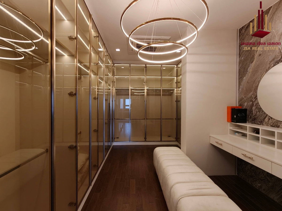 รูป ✨ ขาย แกรนด์ บางกอก บูเลอวาร์ด อีสต์ พระราม 9 ✨    ราคา 49,000,000 บาท - รูปที่ 10/15