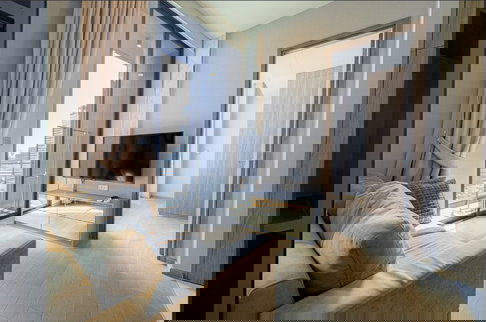 Celes Asoke. 1bed 35sqm.  Line id: @pfagent