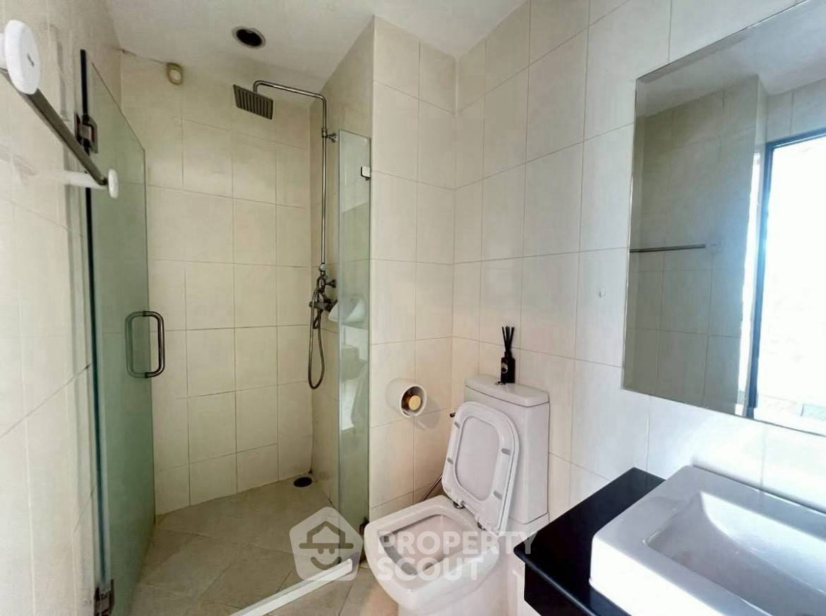 picture 2-BR Condo at The Master Centrium Asoke-Sukhumvit near MRT Sukhumvit (ID 2778372) - 11/17