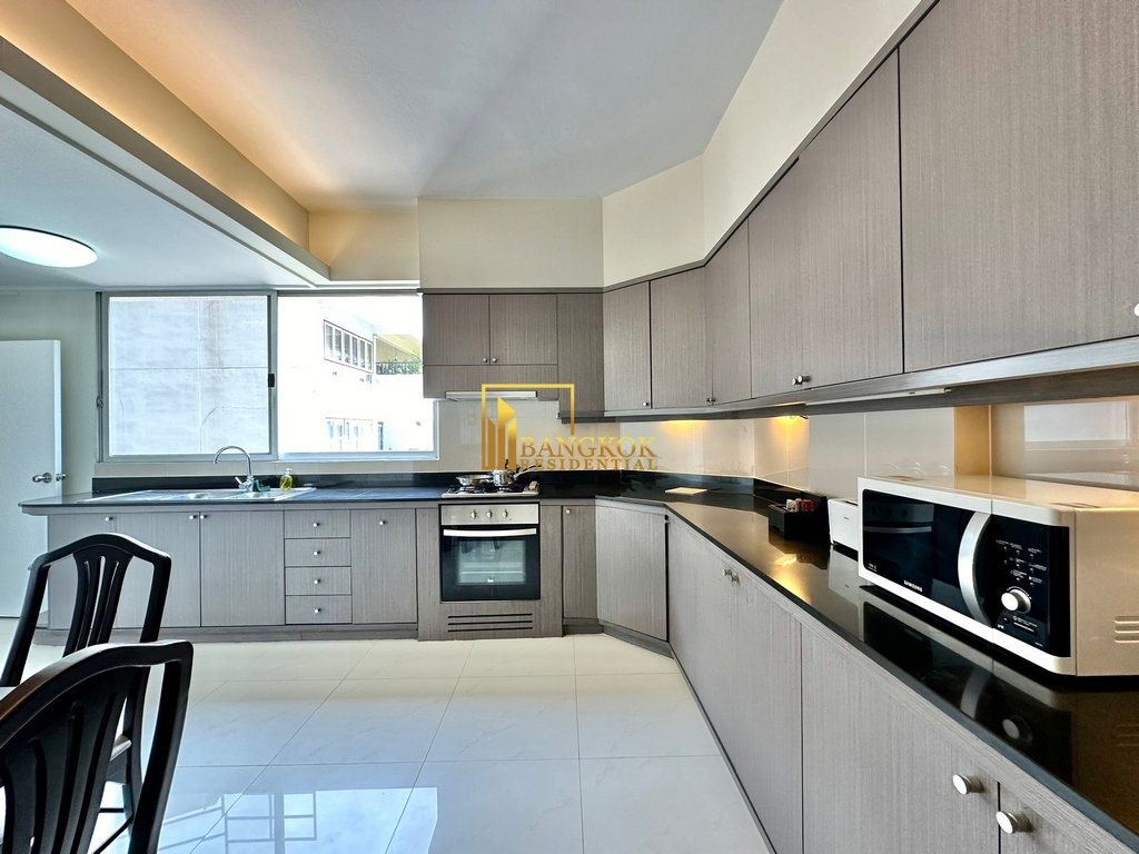 รูป Spacious 4 Bedroom Penthouse Apartment in Sukhumvit 7 - BR0669AP - รูปที่ 12/58